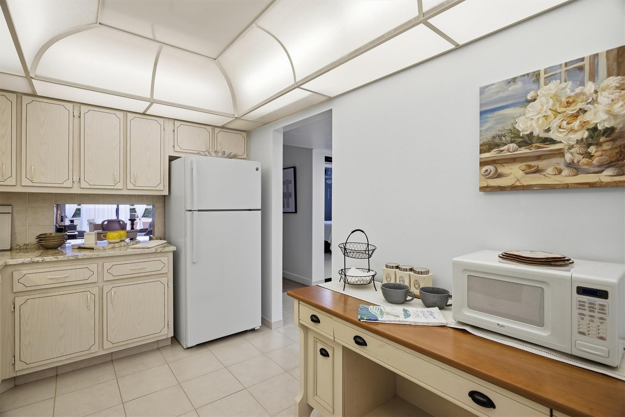 LAUDERDALE OAKS - Residential