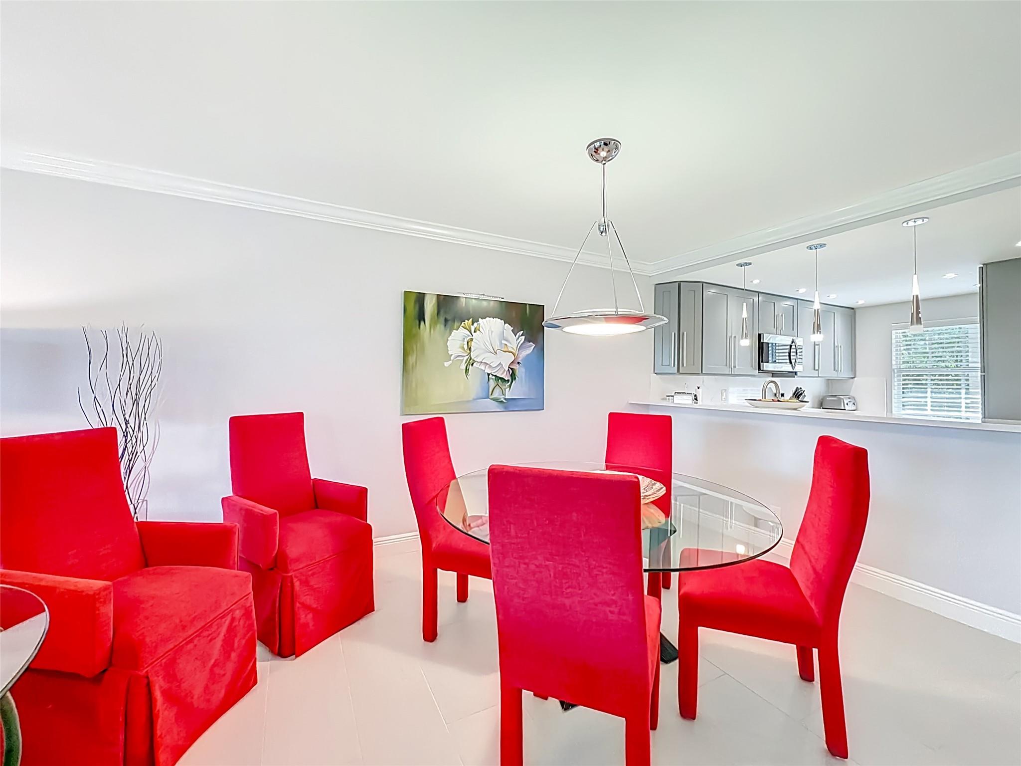 PALM-AIRE COUNTRY CLUB - Residential