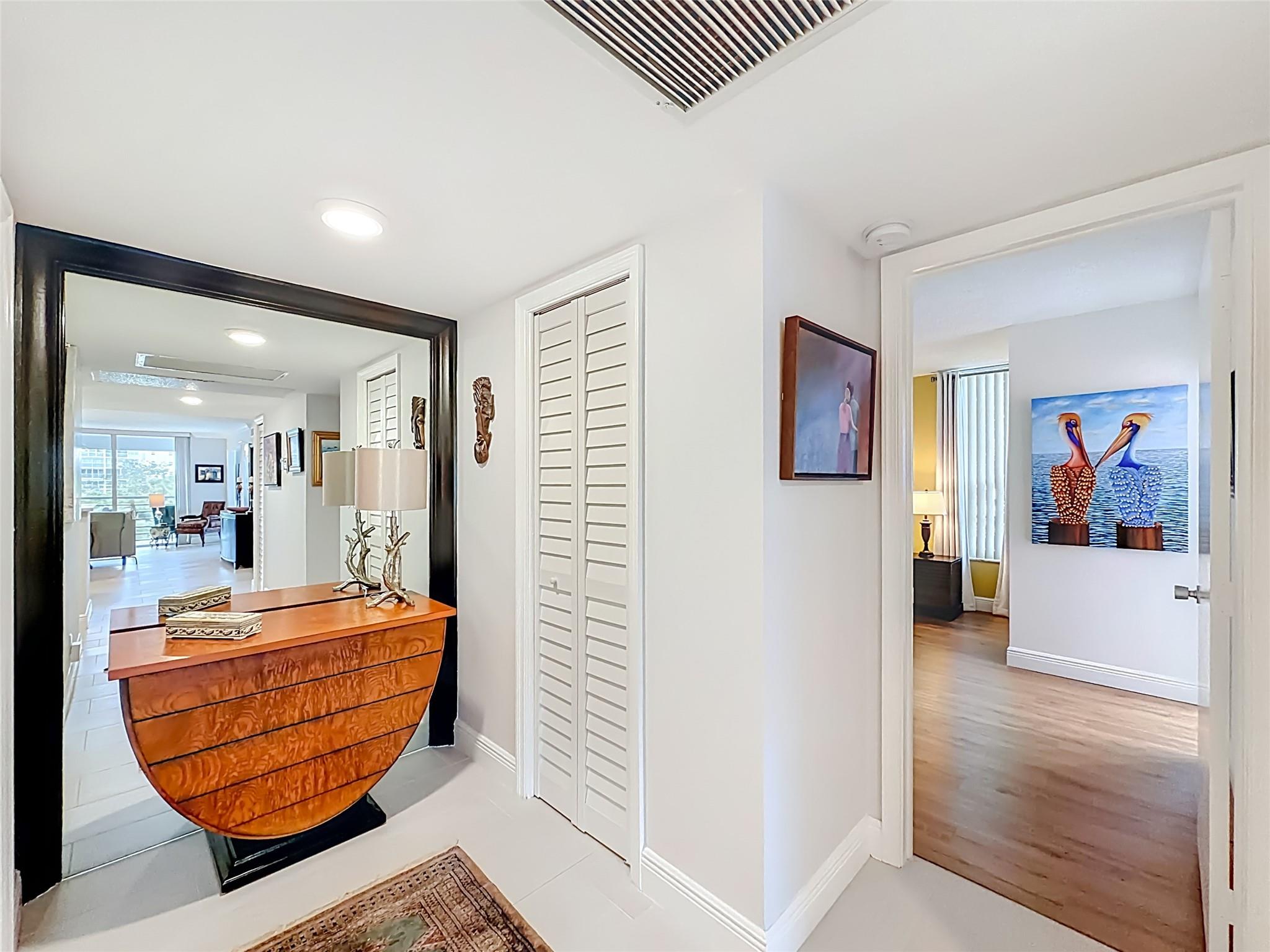 PALM-AIRE COUNTRY CLUB - Residential