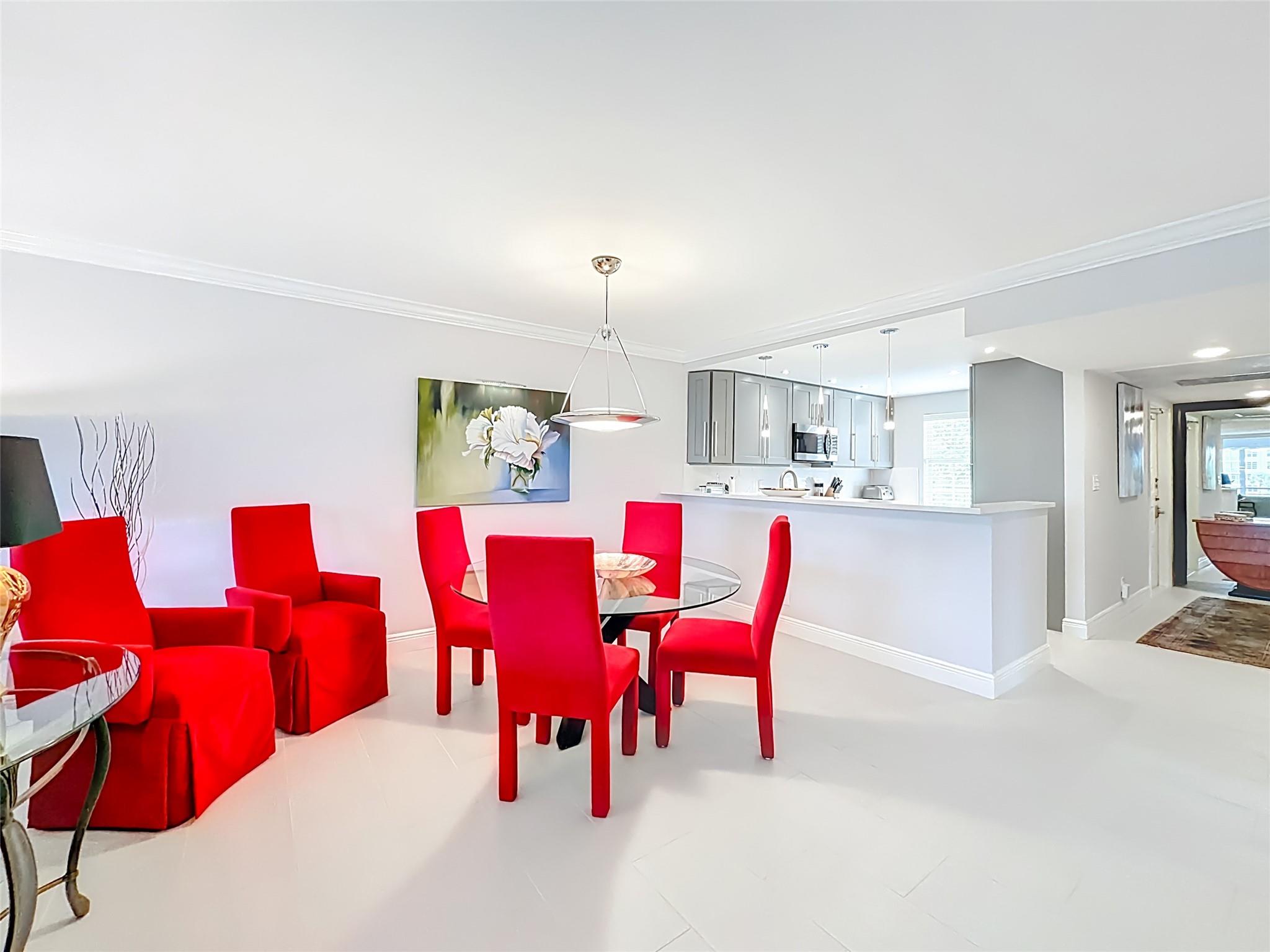 PALM-AIRE COUNTRY CLUB - Residential
