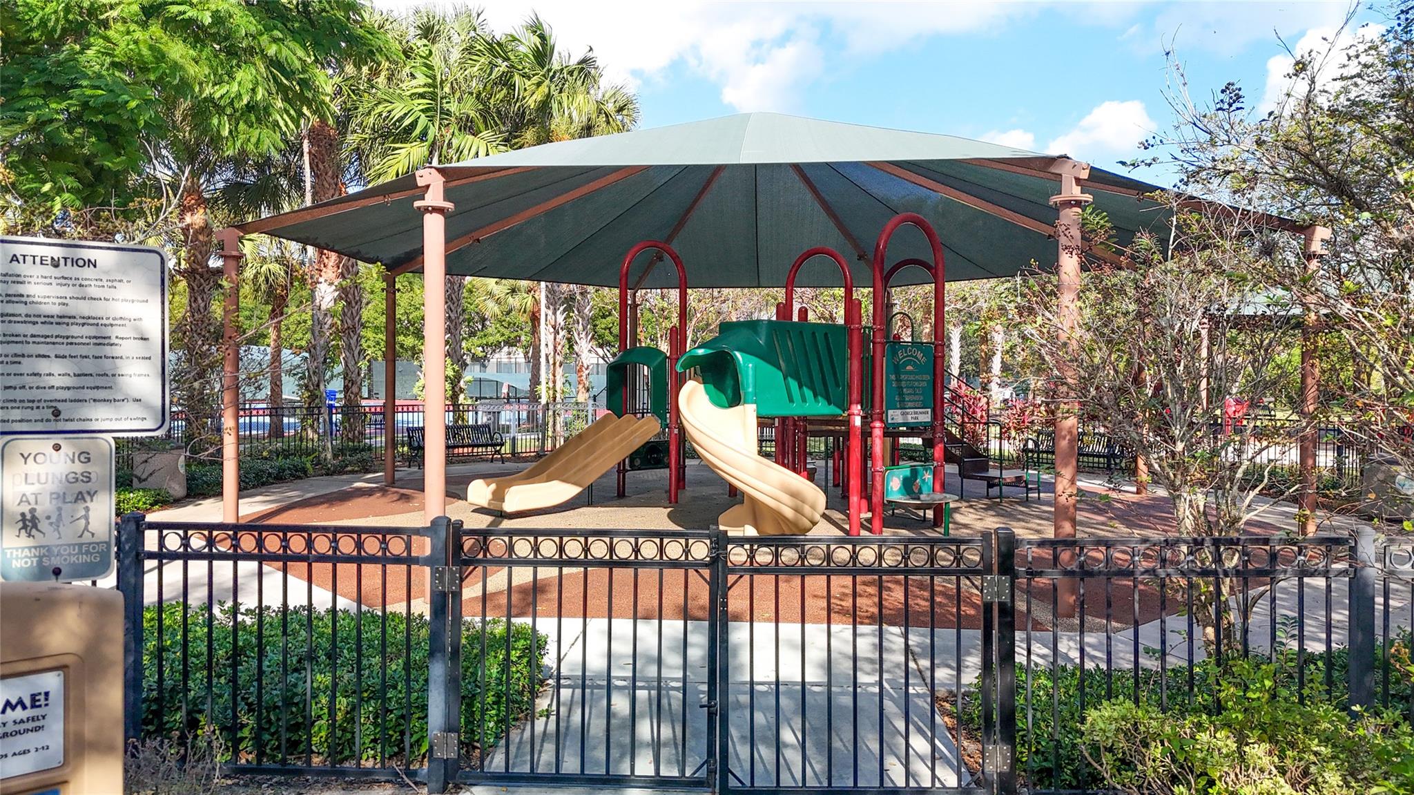 PALM-AIRE COUNTRY CLUB - Residential