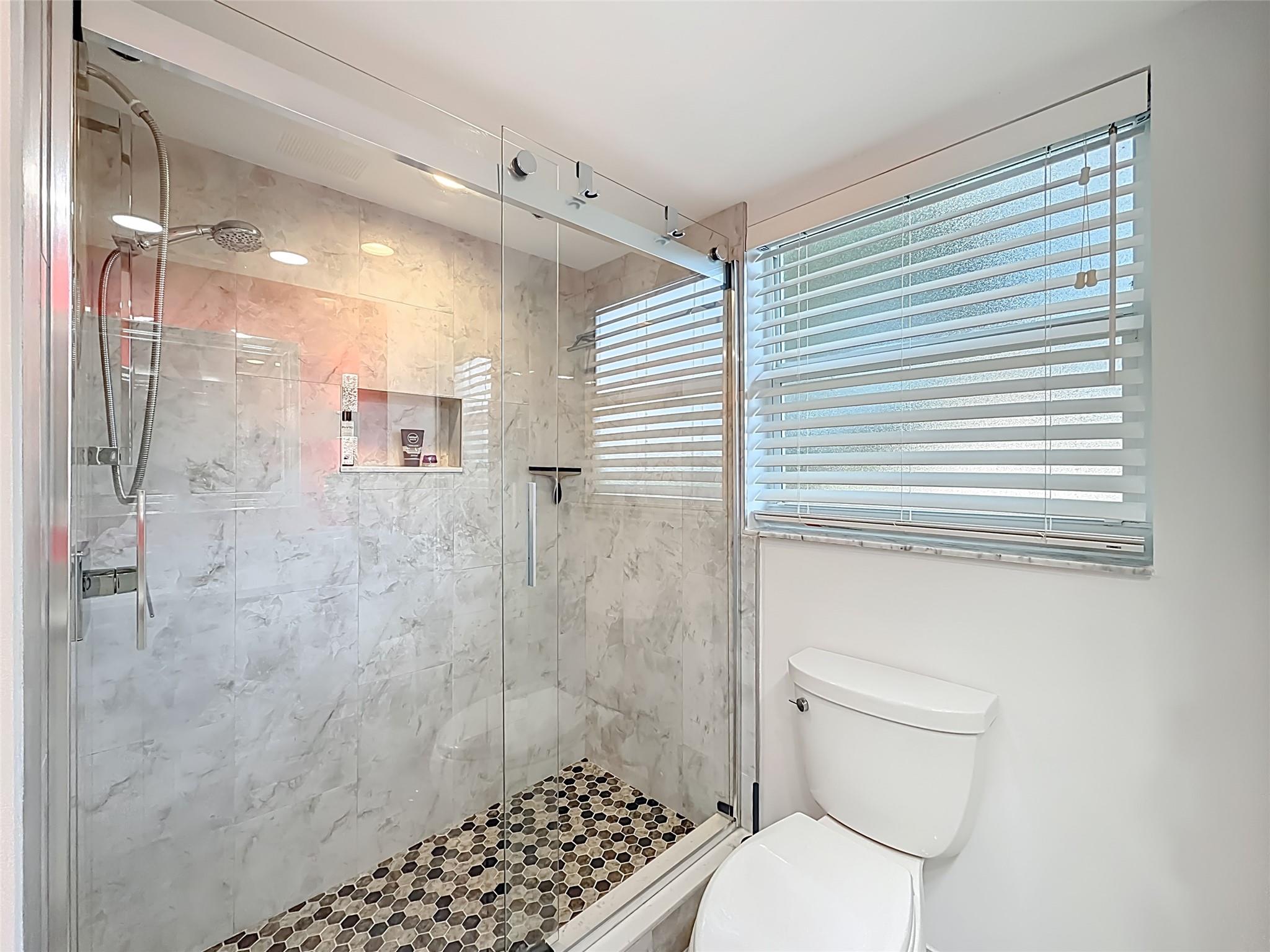 PALM-AIRE COUNTRY CLUB - Residential