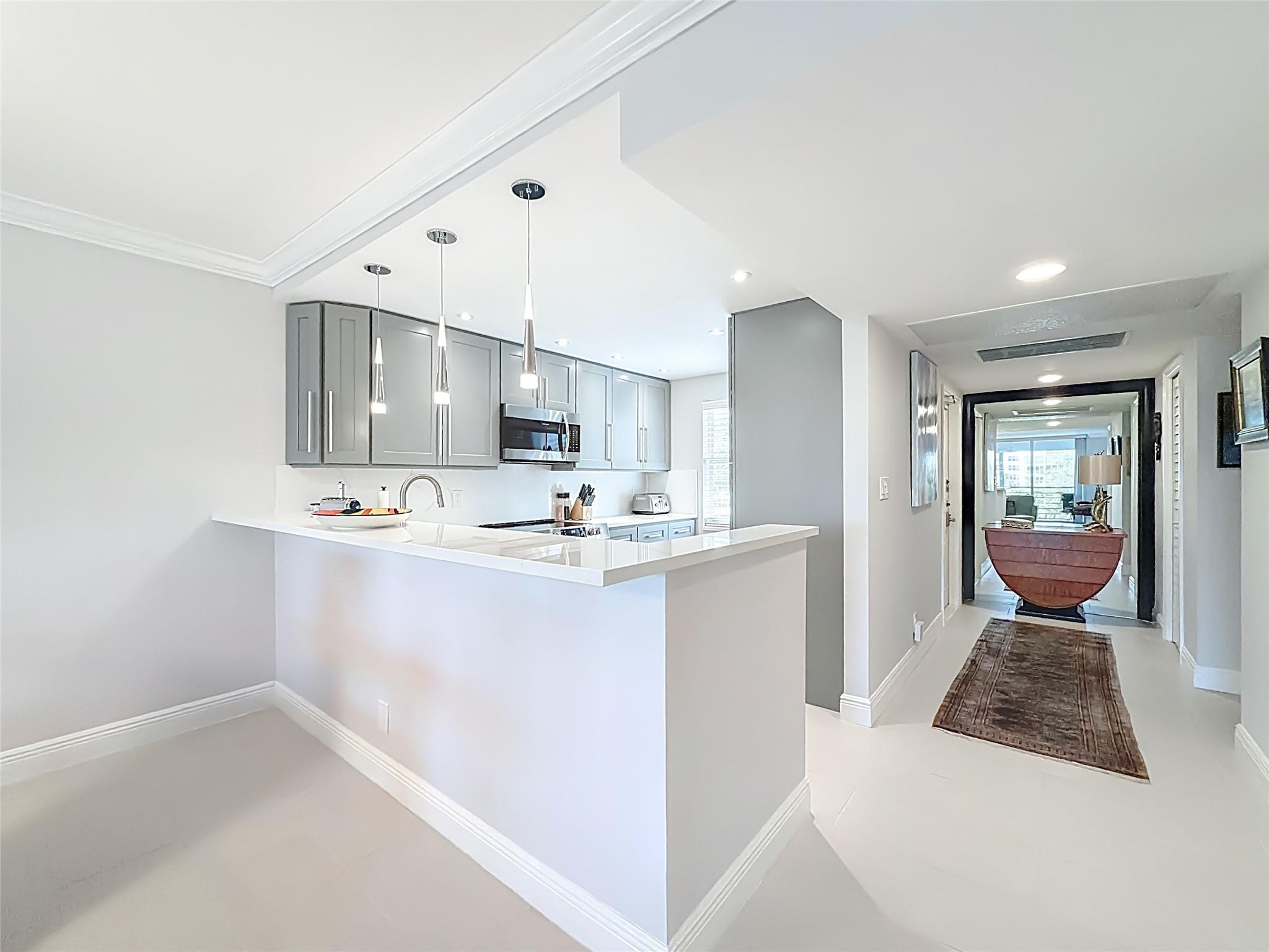 PALM-AIRE COUNTRY CLUB - Residential