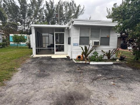 Palm Beach County Mobile Homes 29 709 NW Almond Drive Lake Worth FL 33461