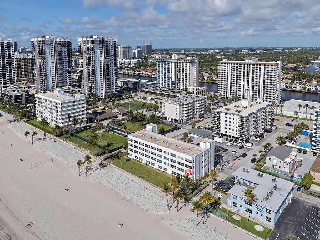 Photo of 1801 S Surf Road #2a, Hollywood, FL 33019 (MLS # B26039604)