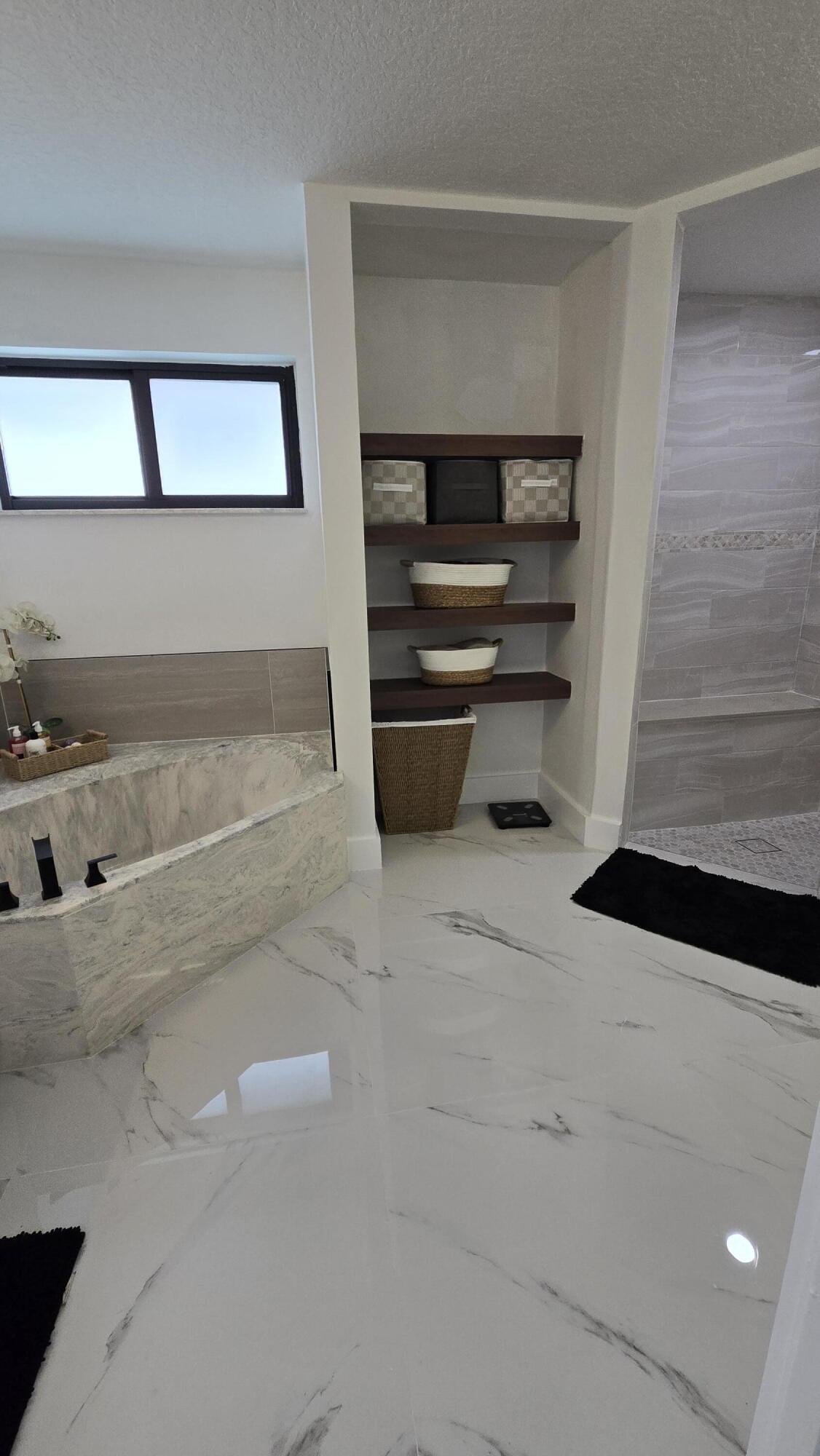 CYPRESS HEAD UNIT 1 - Residential