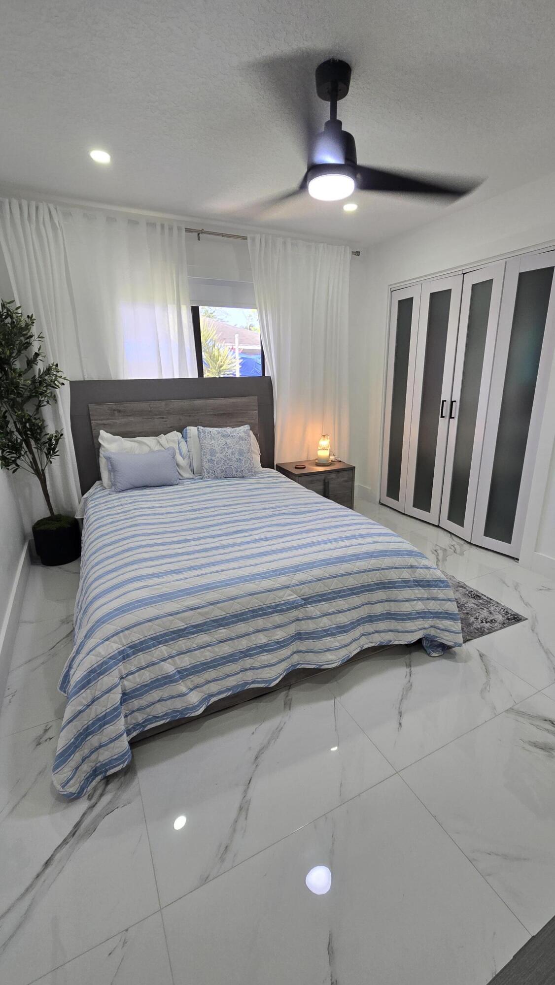 CYPRESS HEAD UNIT 1 - Residential