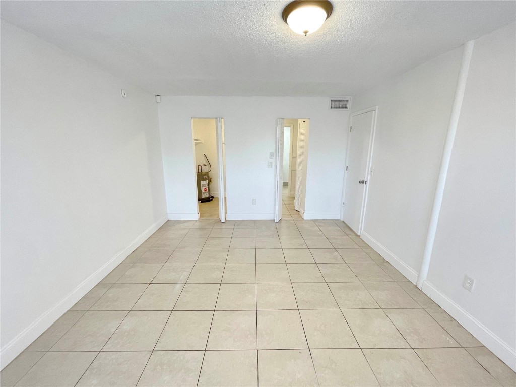 Brookfield Square Condo - Residential Lease