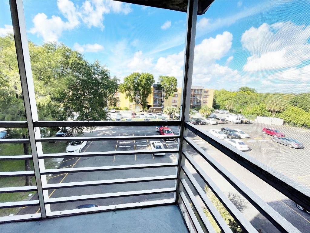 Brookfield Square Condo - Residential Lease