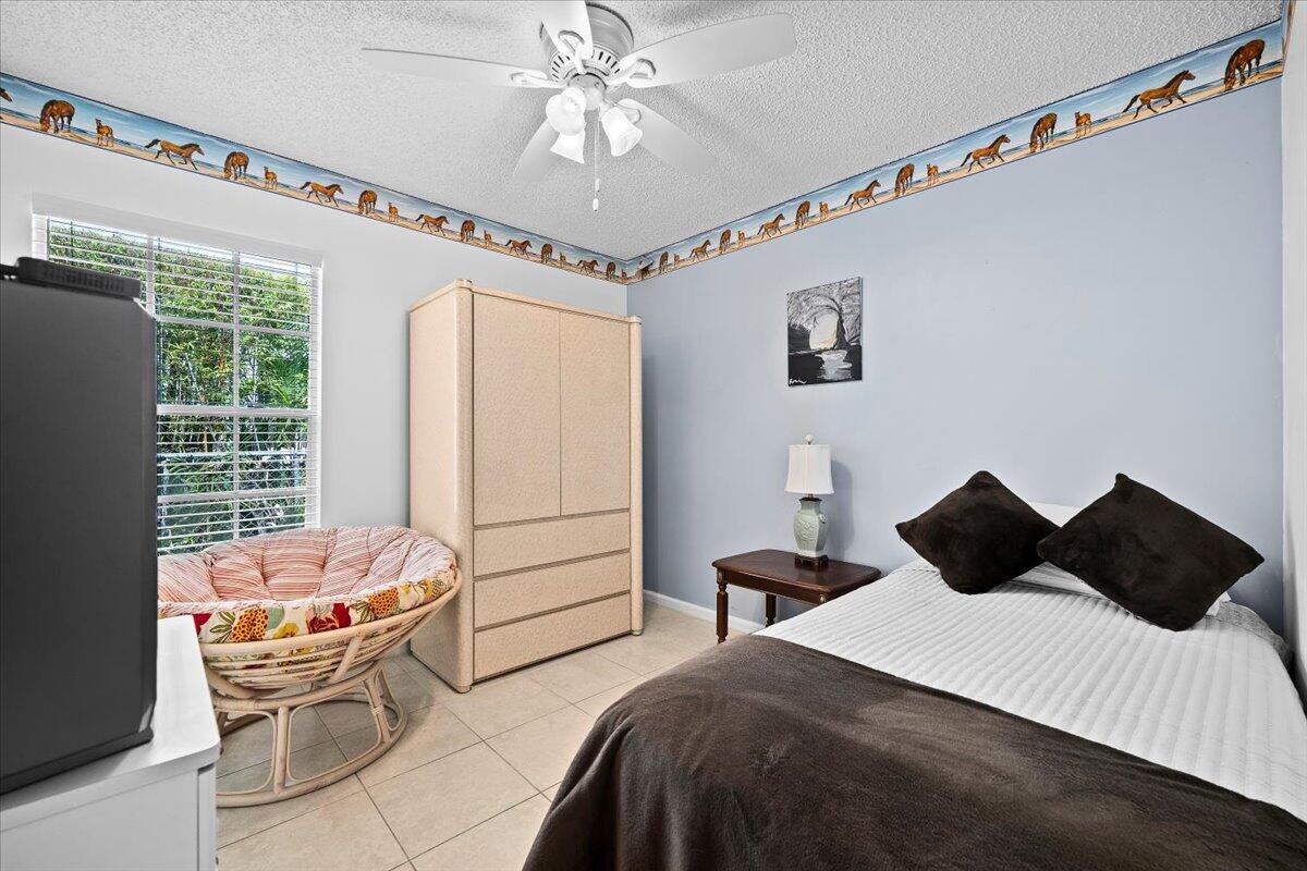 NORTH PALM BEACH HEIGHTS - Residential