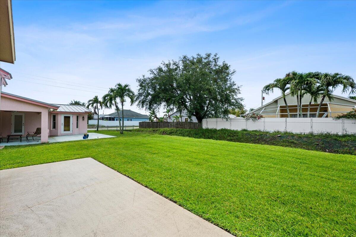 NORTH PALM BEACH HEIGHTS - Residential