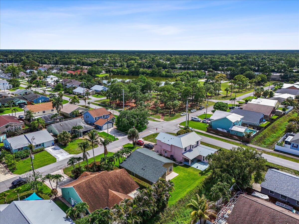 NORTH PALM BEACH HEIGHTS - Residential
