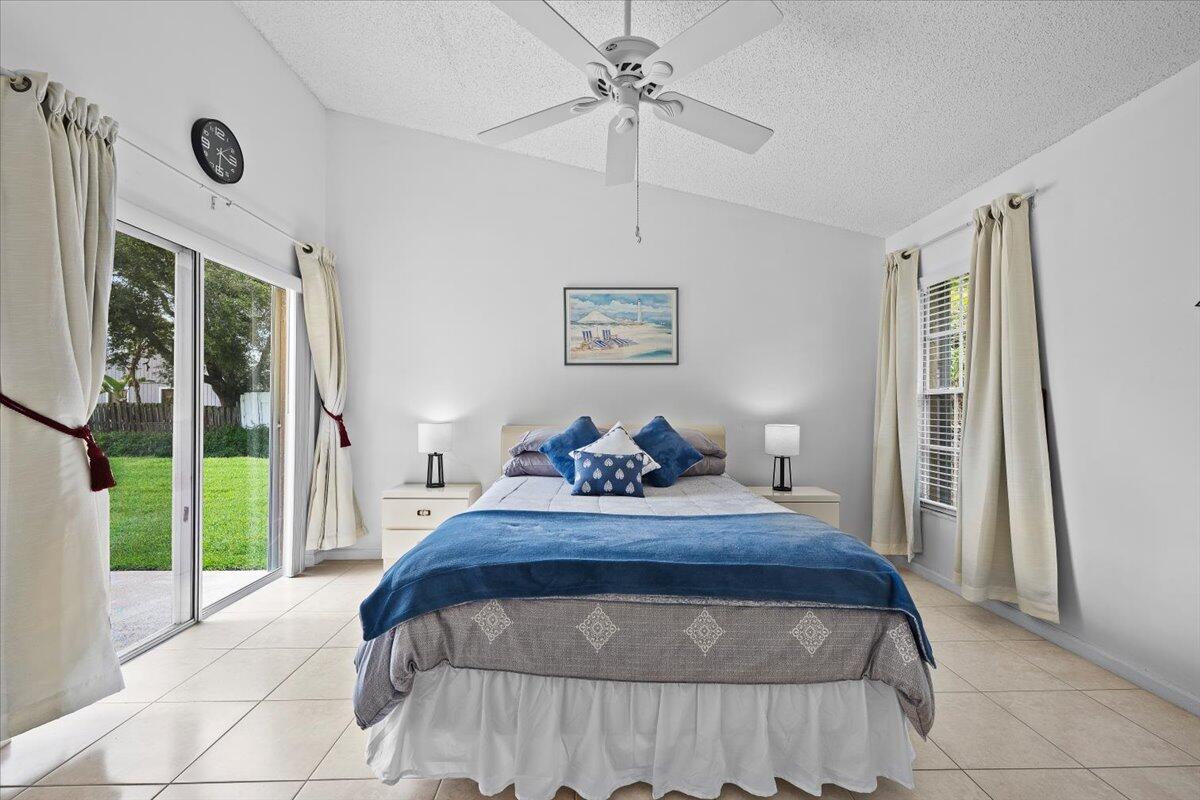NORTH PALM BEACH HEIGHTS - Residential