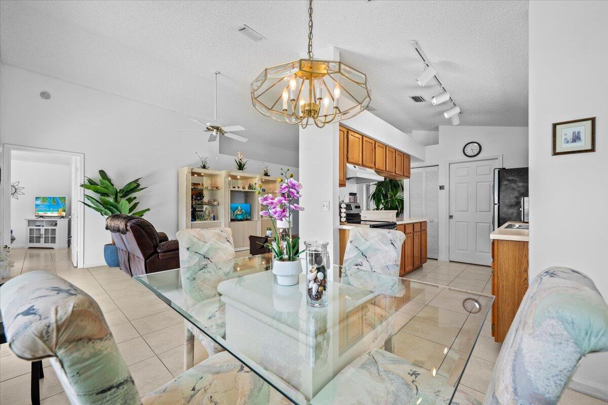 NORTH PALM BEACH HEIGHTS - Residential