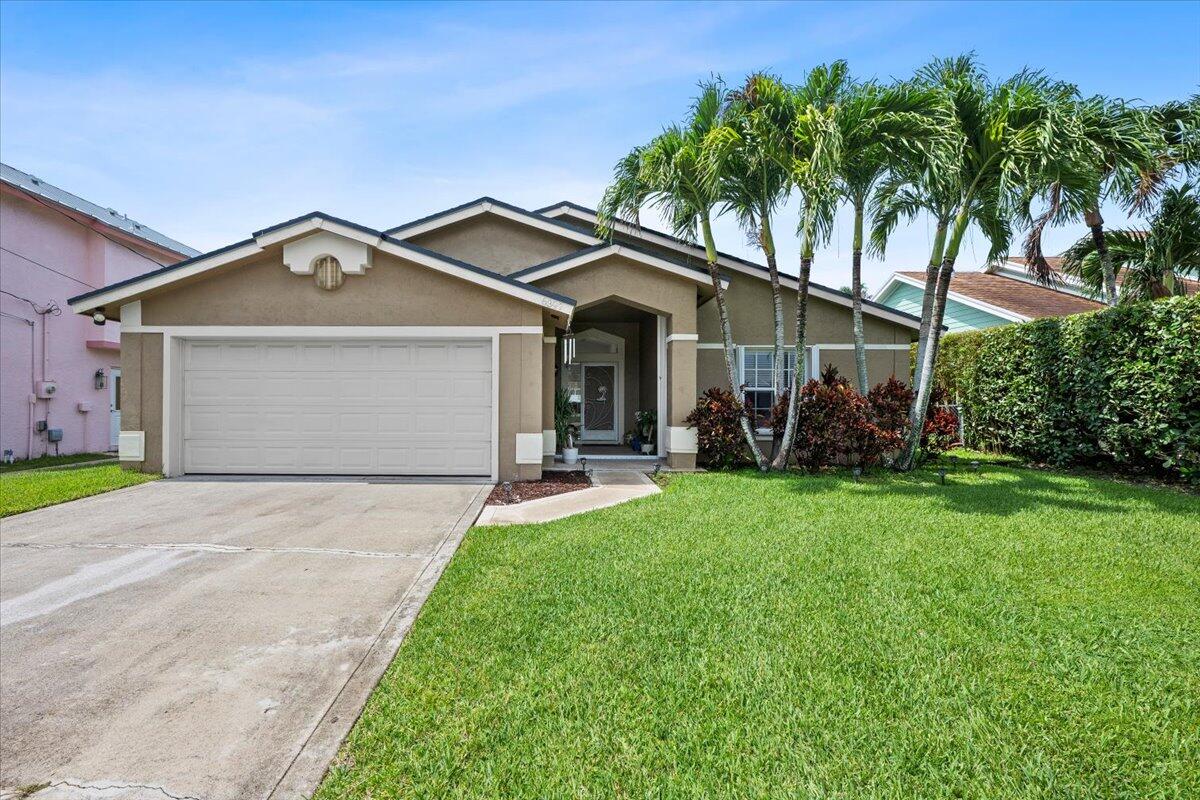 NORTH PALM BEACH HEIGHTS - Residential