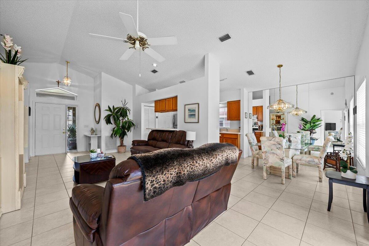 NORTH PALM BEACH HEIGHTS - Residential