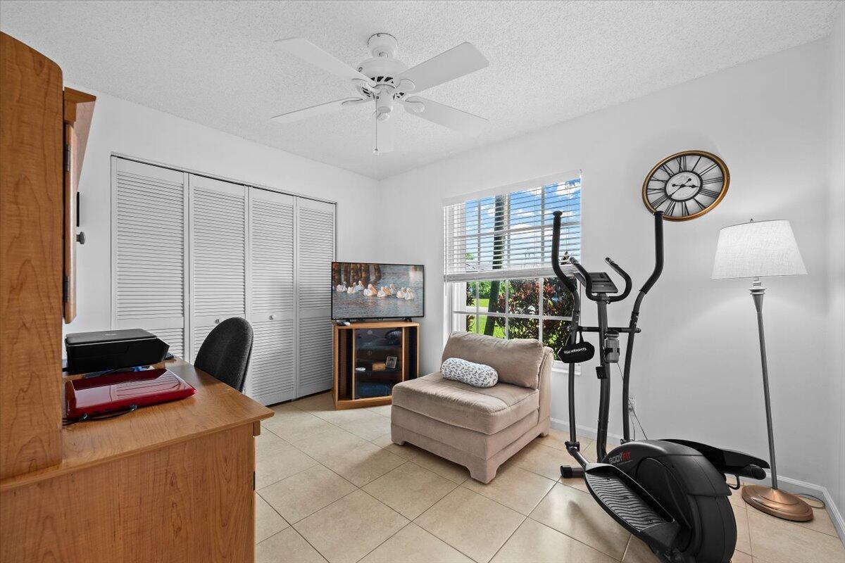 NORTH PALM BEACH HEIGHTS - Residential