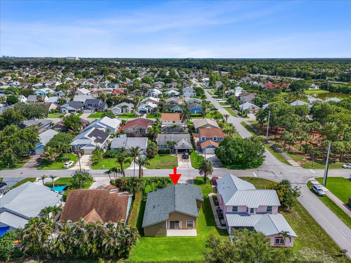 NORTH PALM BEACH HEIGHTS - Residential