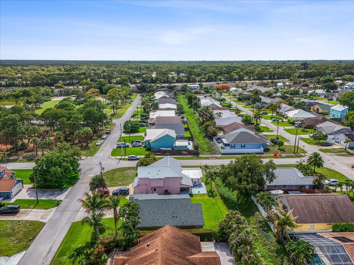 NORTH PALM BEACH HEIGHTS - Residential
