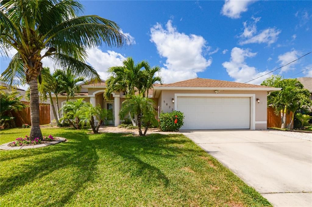 Photo of 5822 NW Dana Cir, Port Saint Lucie, FL 34986 (MLS # F10370924)