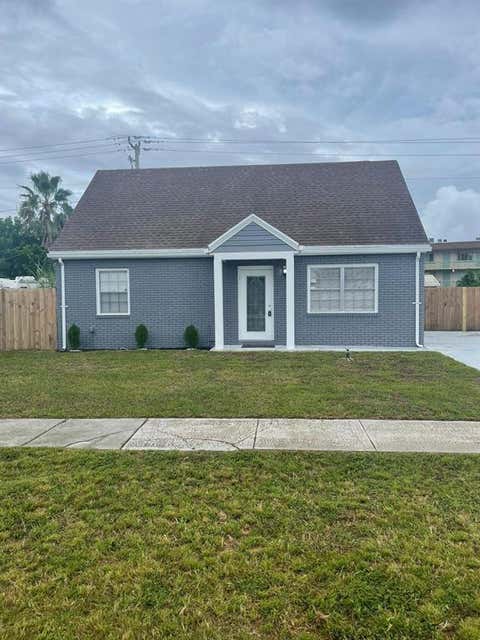 Tiny photo for 421 Kirk Road, Palm Springs, FL 33461 (MLS # B26054364)