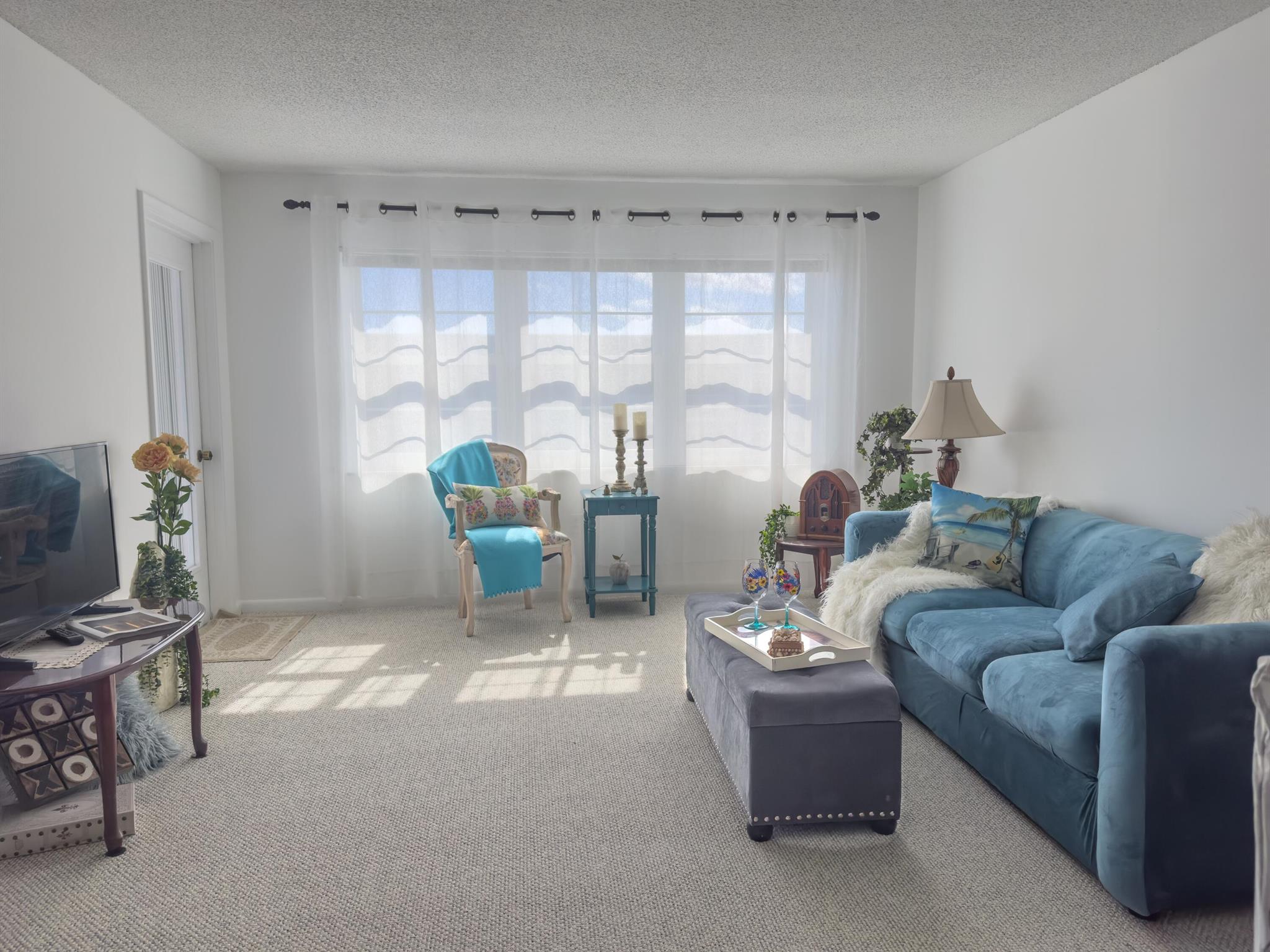 1502 S Lakeside Drive 410