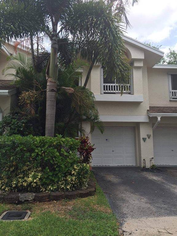 Photo of 1874 Discovery Way #1874, Deerfield Beach, FL 33442 (MLS # F10317603)