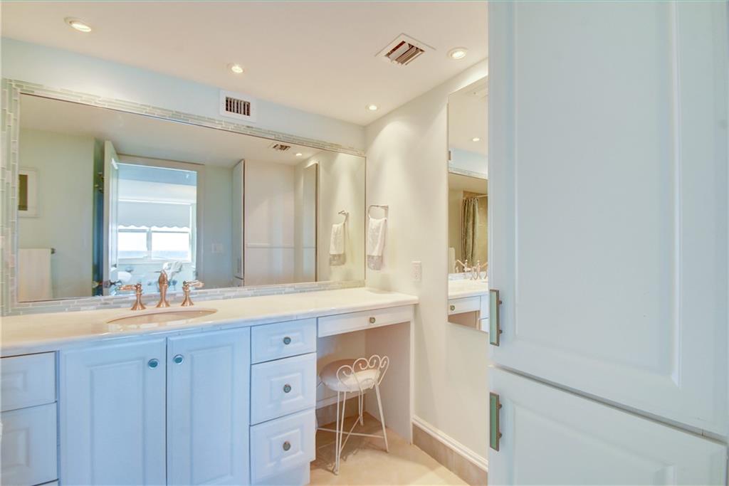 Century Plaza - Residential