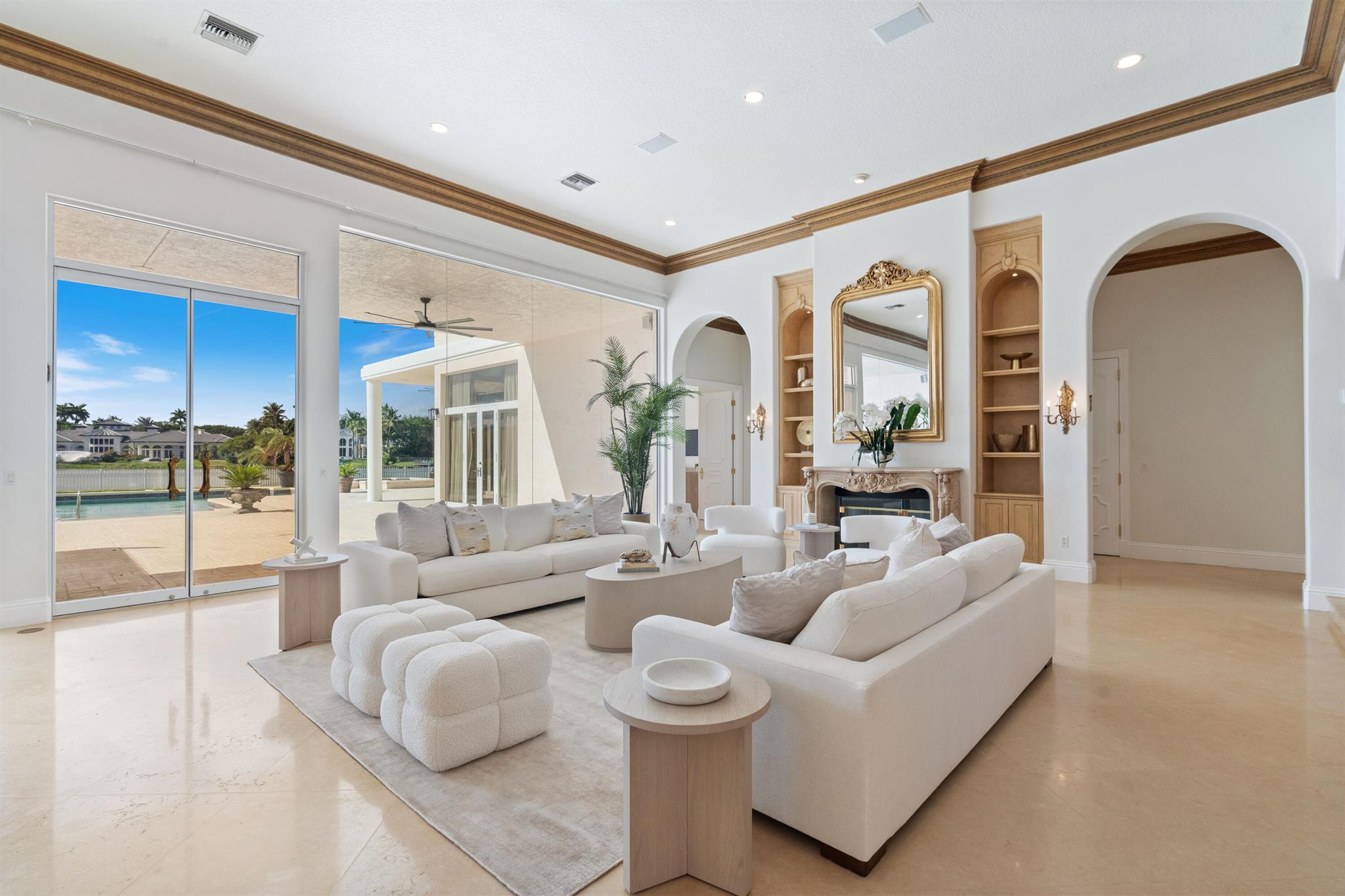 LONG LAKE ESTATES - Residential