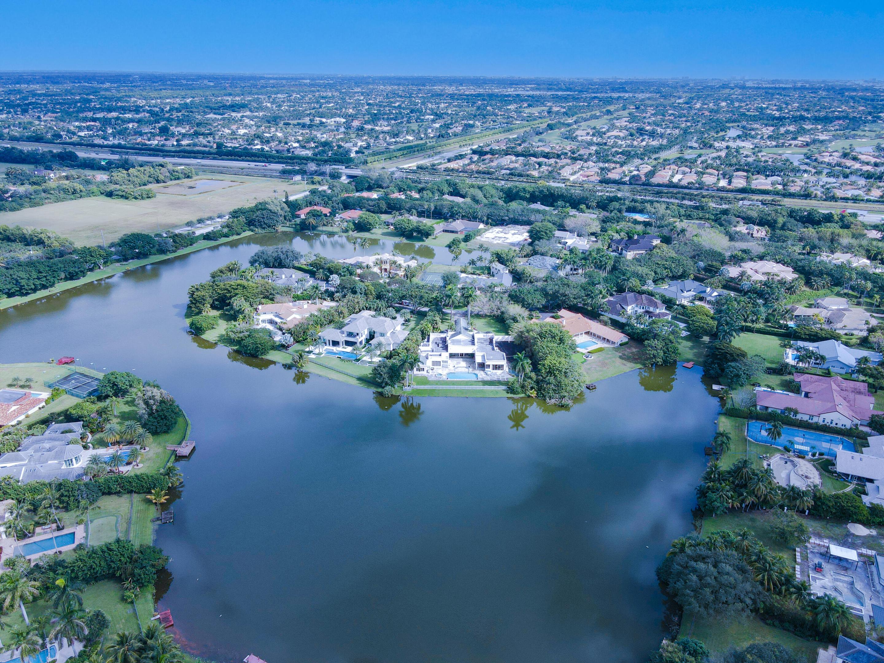 LONG LAKE ESTATES - Residential