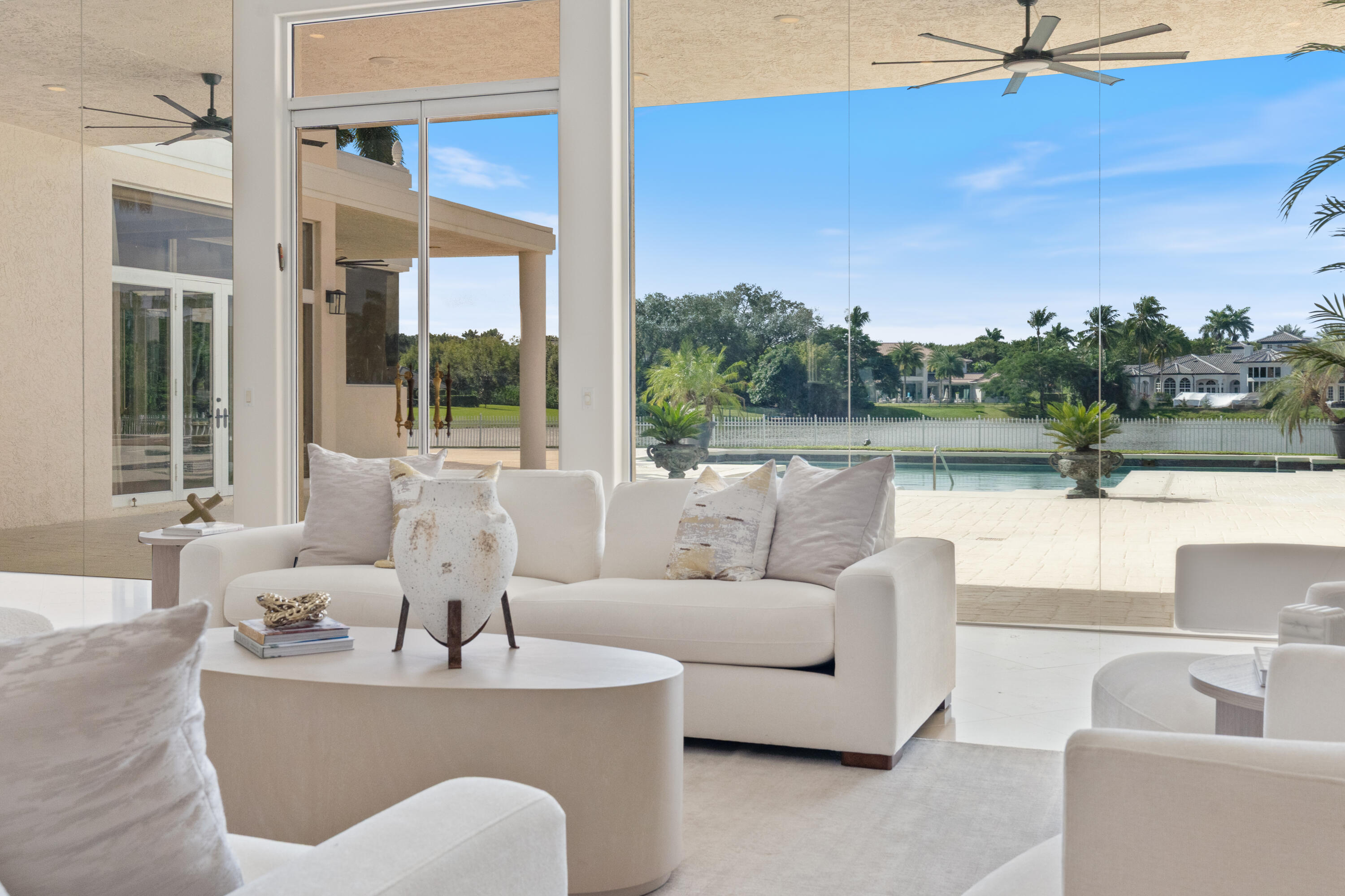 LONG LAKE ESTATES - Residential