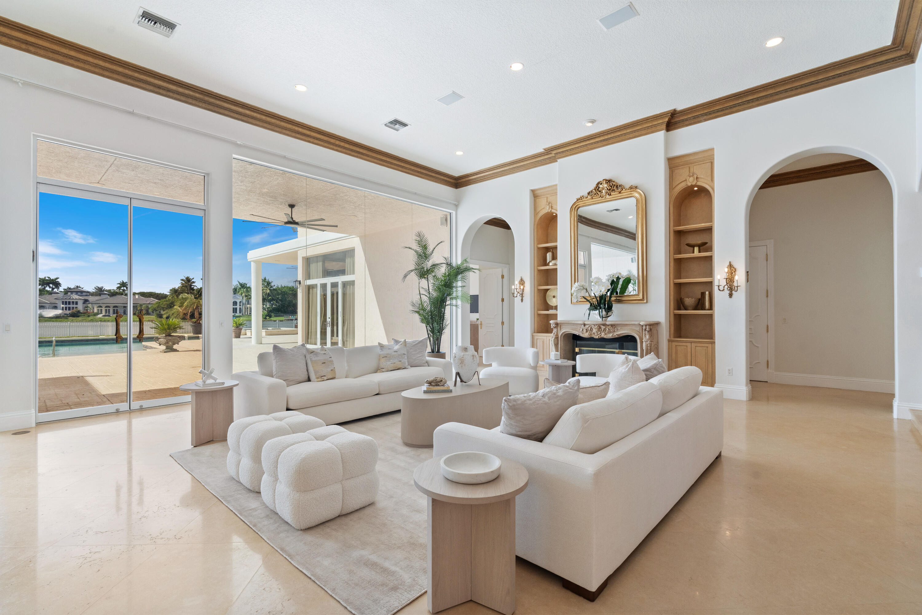 LONG LAKE ESTATES - Residential