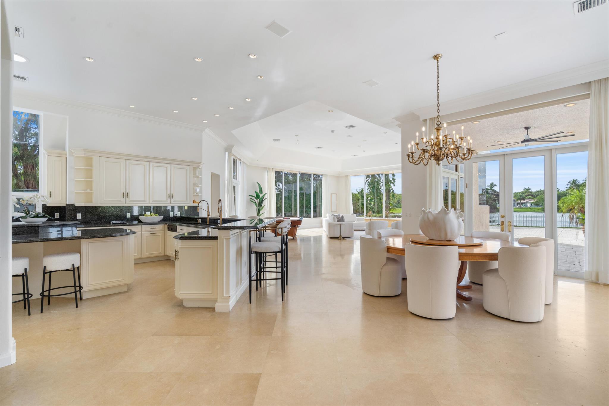 LONG LAKE ESTATES - Residential