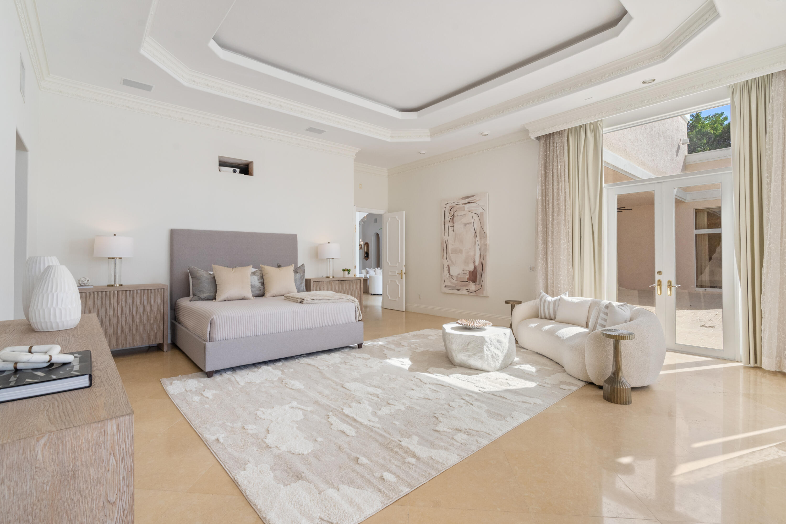 LONG LAKE ESTATES - Residential