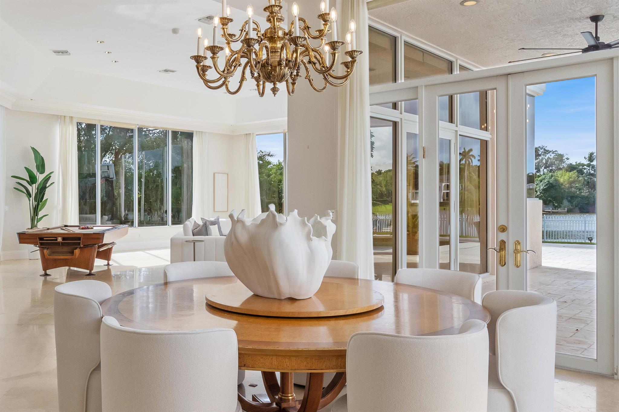 LONG LAKE ESTATES - Residential