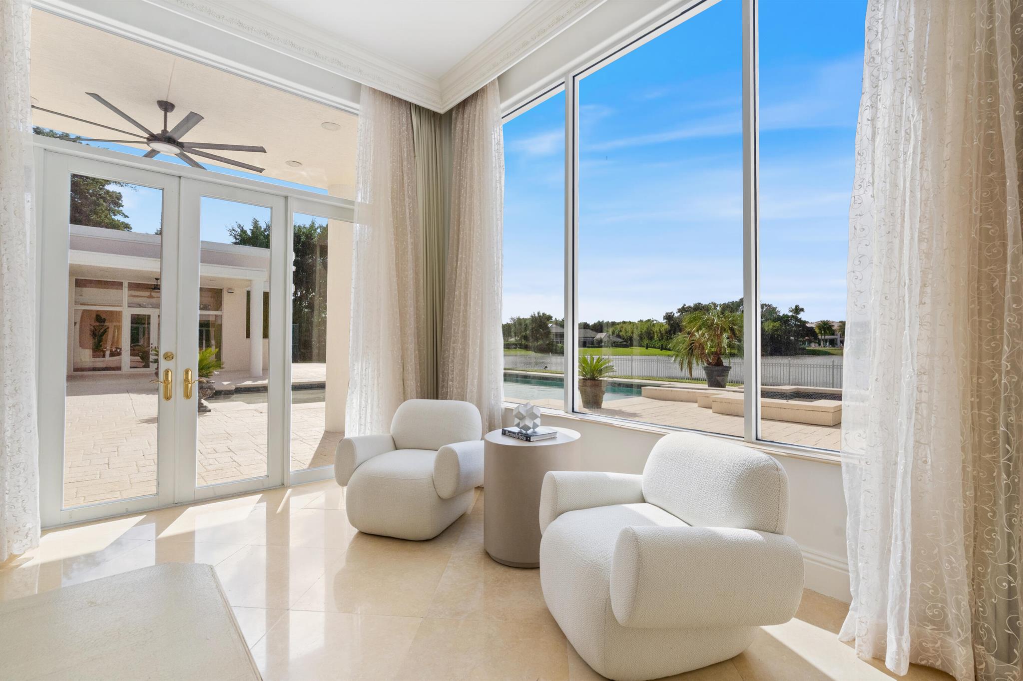 LONG LAKE ESTATES - Residential