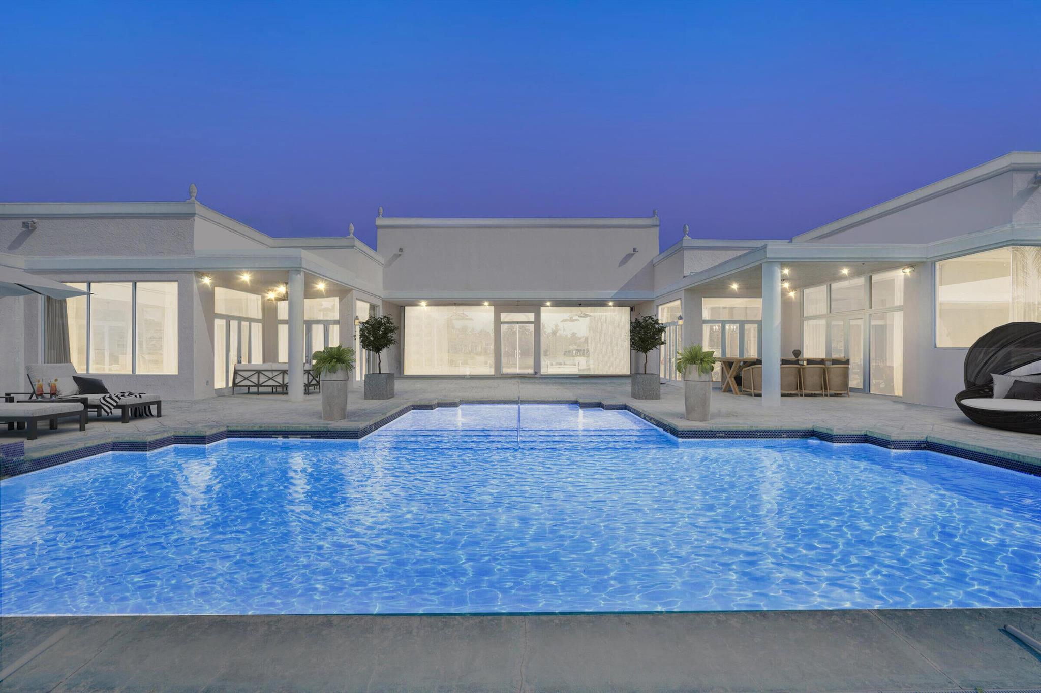 LONG LAKE ESTATES - Residential