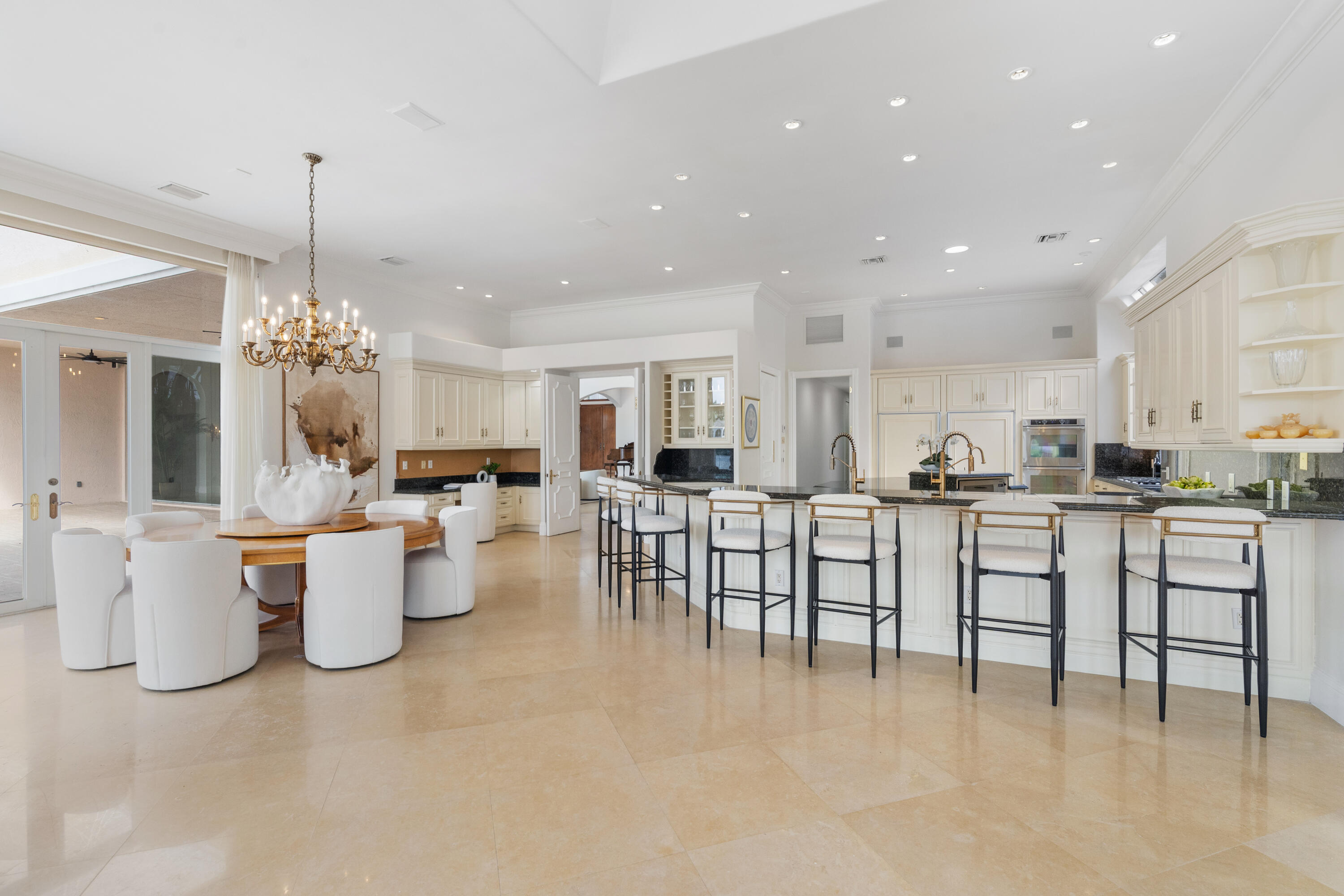 LONG LAKE ESTATES - Residential