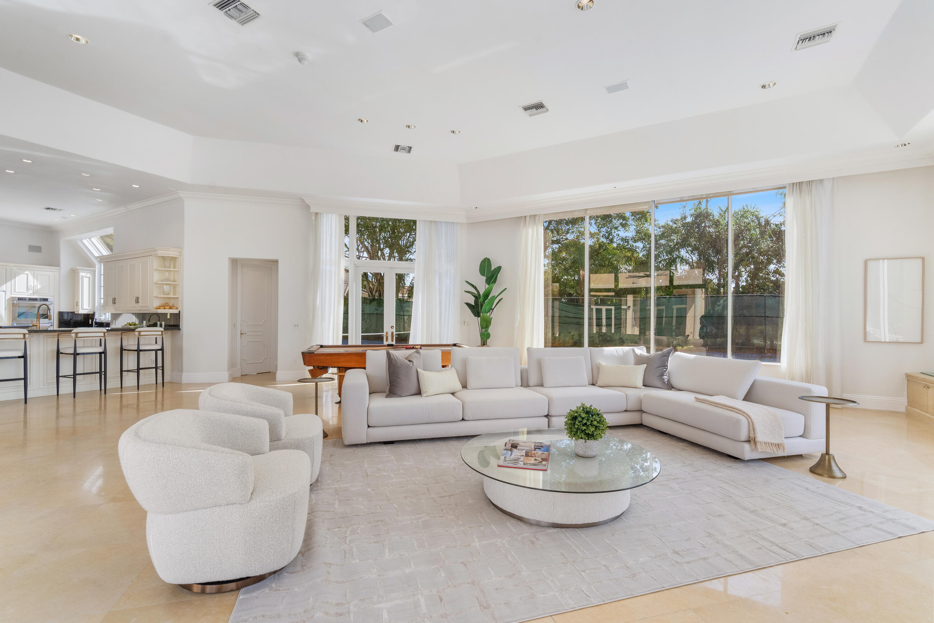 LONG LAKE ESTATES - Residential