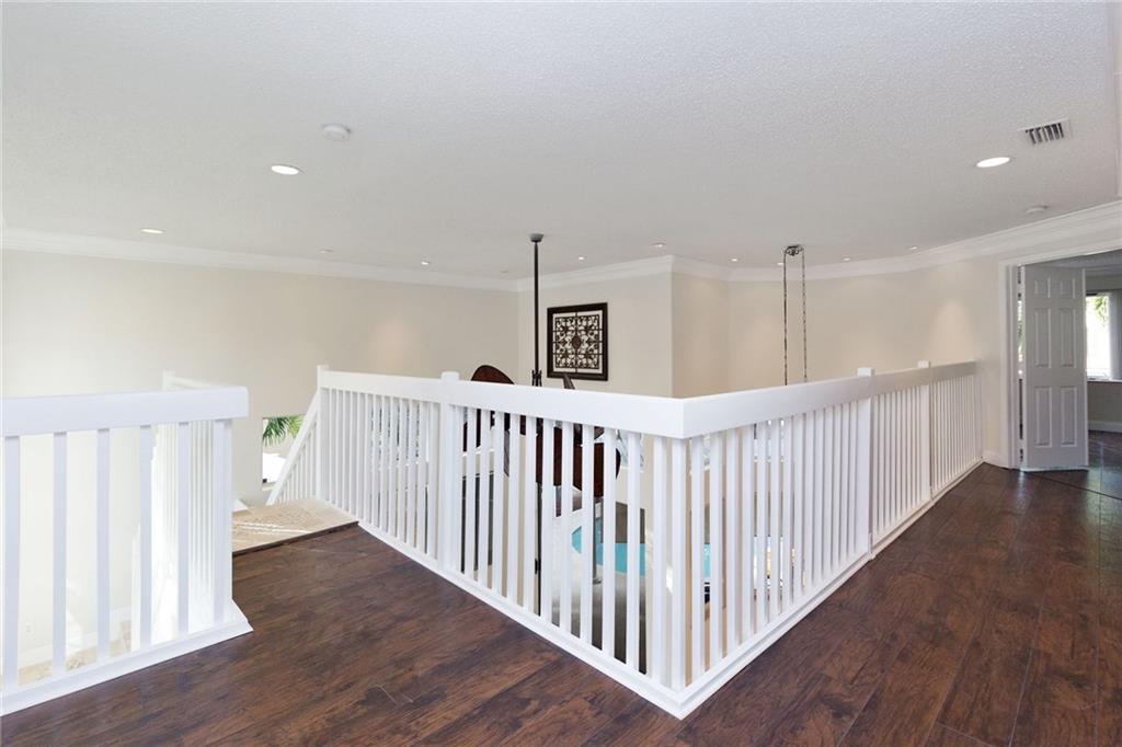 Countrys Point 119-29 B - Residential