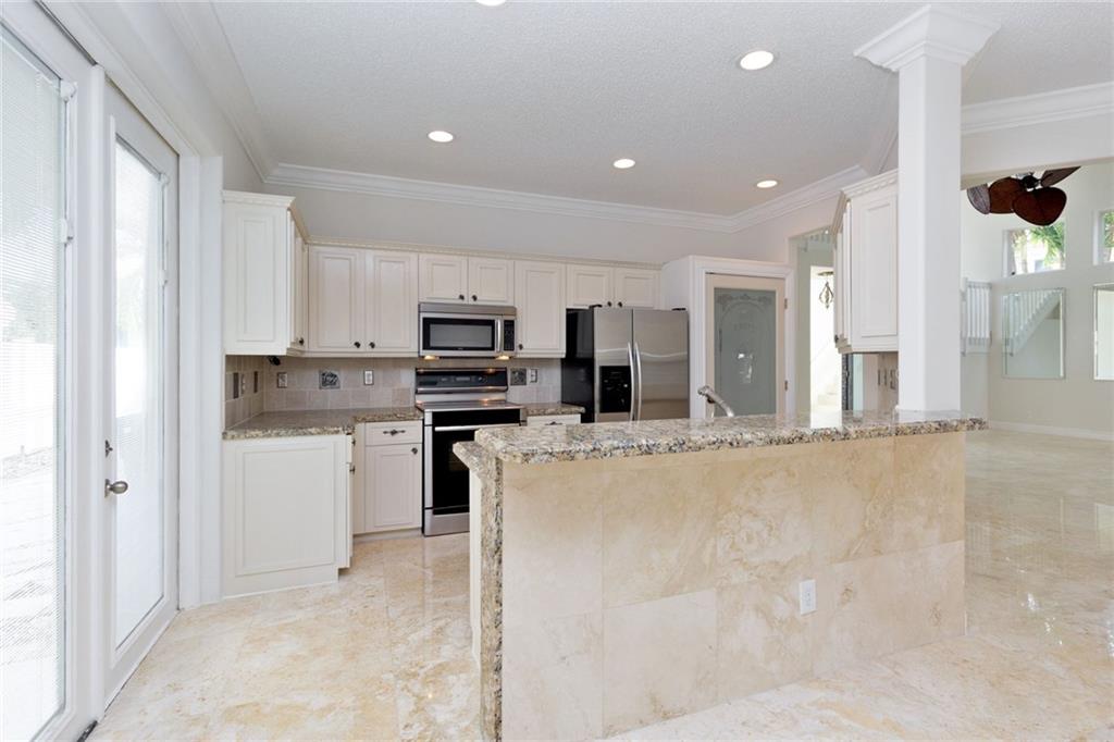 Countrys Point 119-29 B - Residential