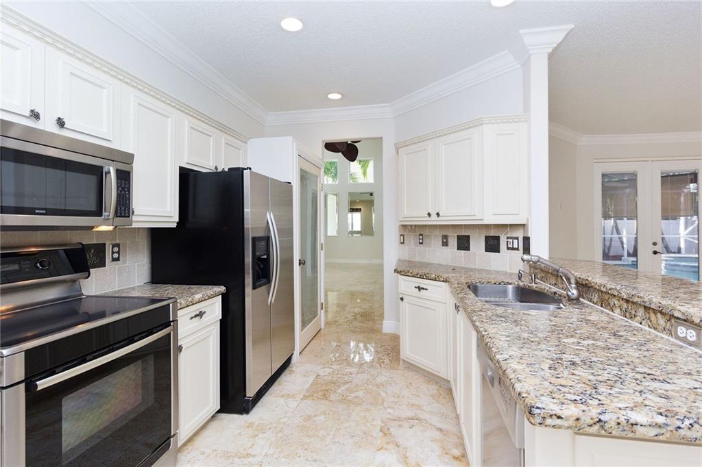 Countrys Point 119-29 B - Residential