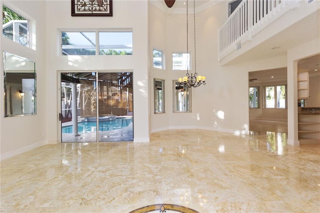 Countrys Point 119-29 B - Residential