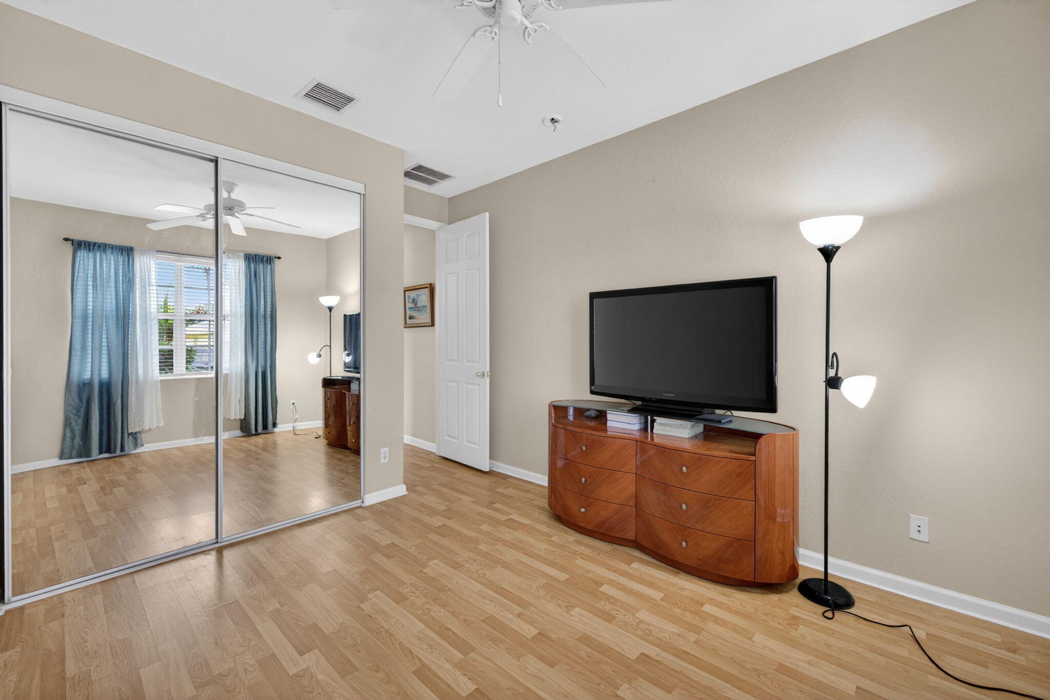 SECOND REPLAT OF PORTOFINO ISLES - Residential