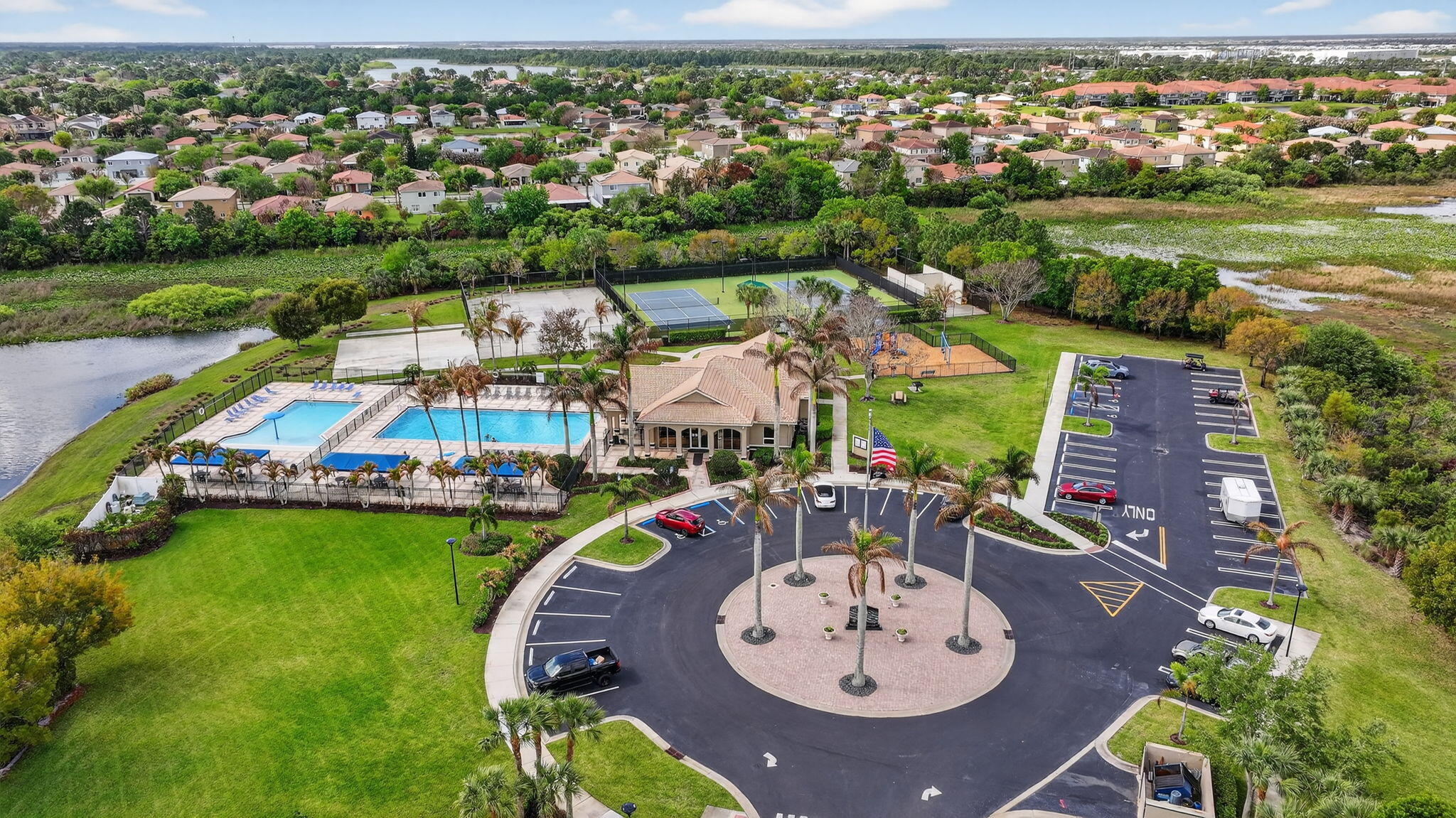 SECOND REPLAT OF PORTOFINO ISLES - Residential