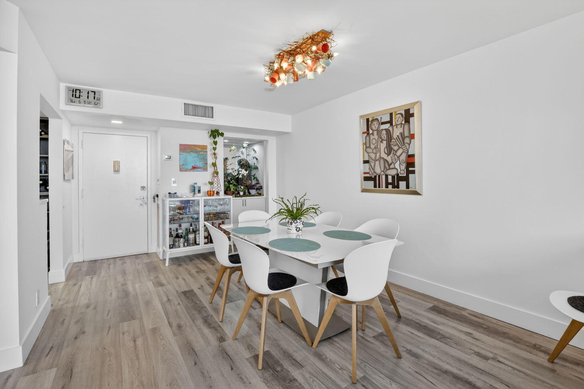 EAST POINT TOWERS CONDO - Residential