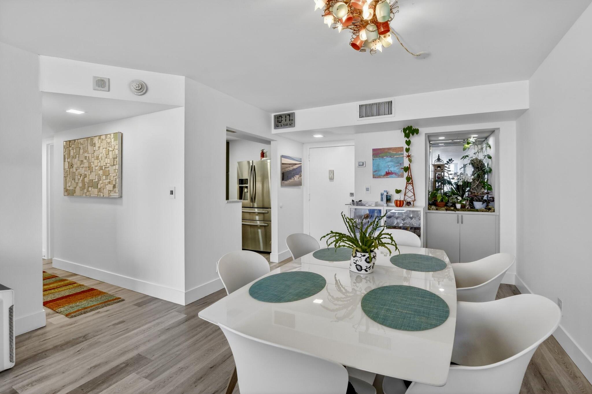 EAST POINT TOWERS CONDO - Residential