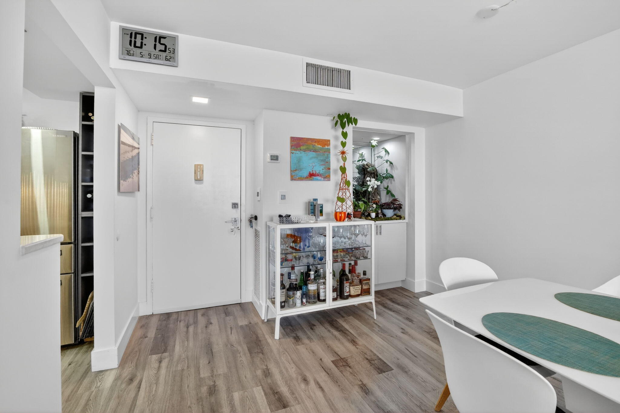 EAST POINT TOWERS CONDO - Residential