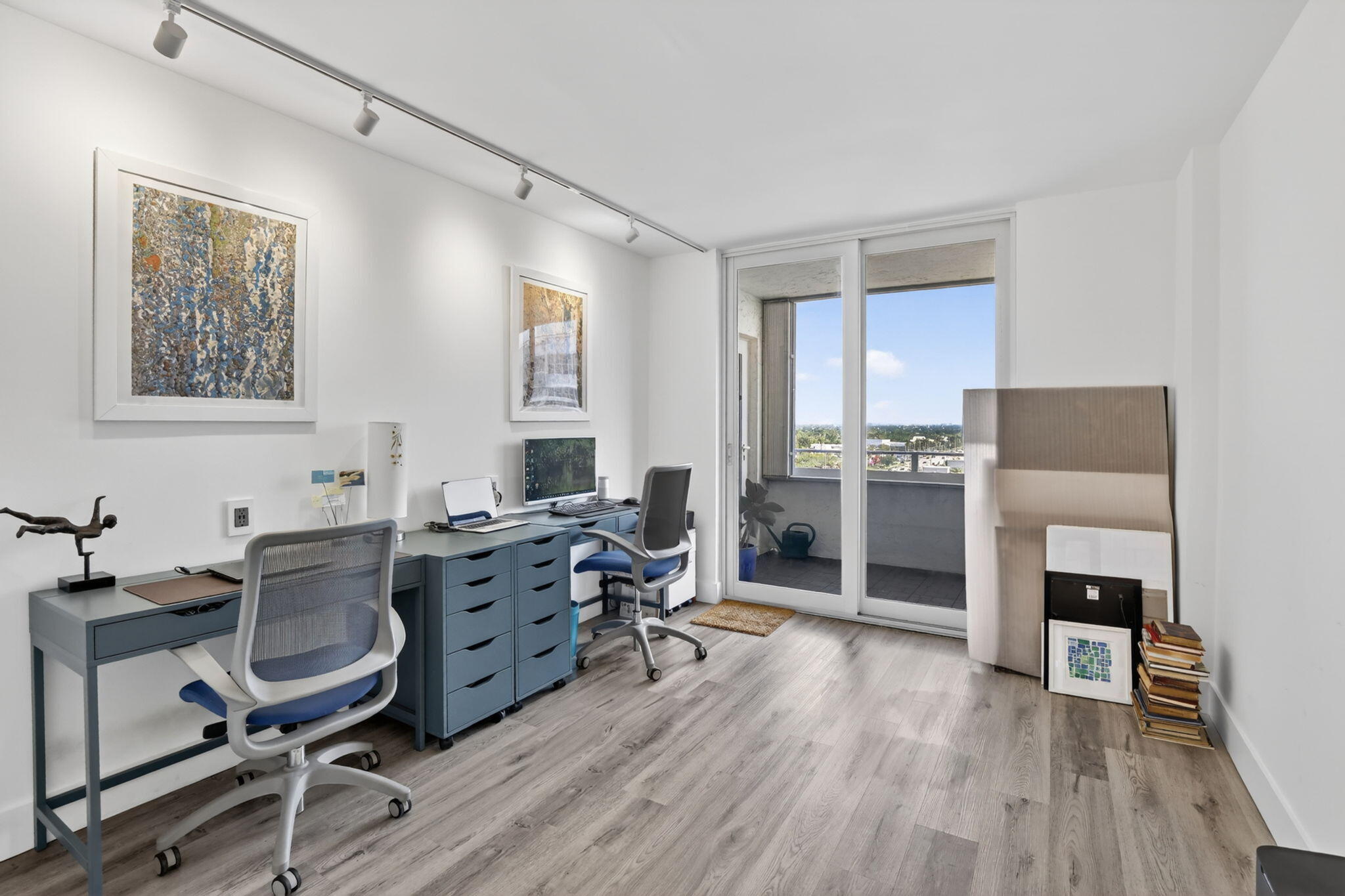 EAST POINT TOWERS CONDO - Residential