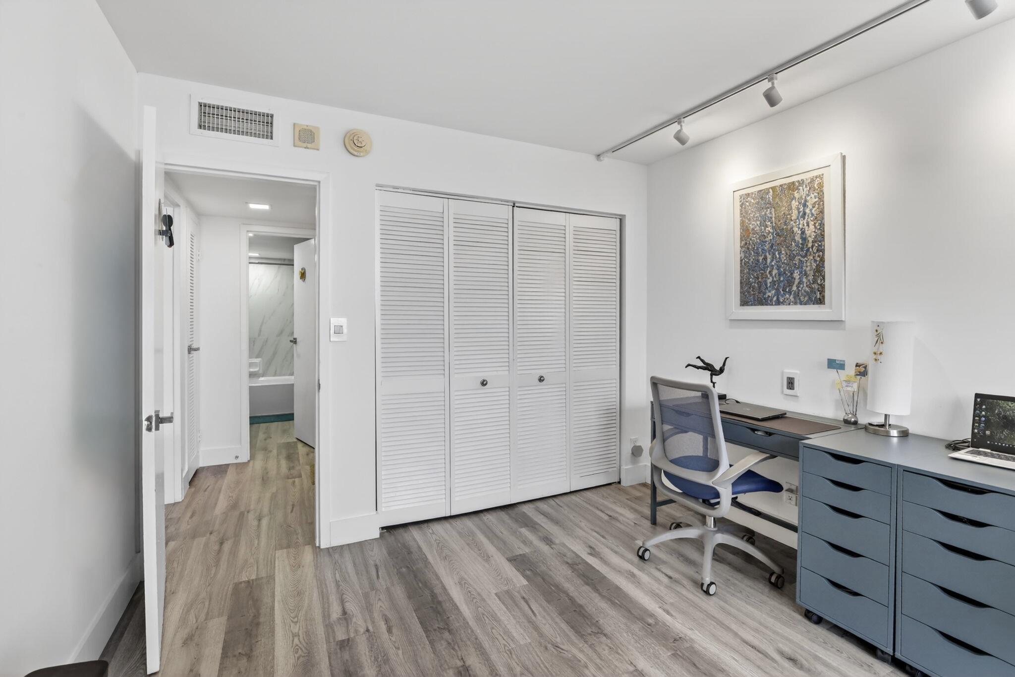 EAST POINT TOWERS CONDO - Residential
